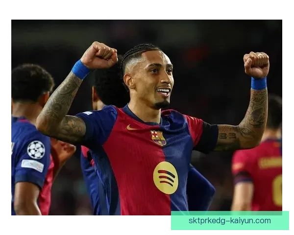 拉菲尼亚在巴萨更衣室的角色不断增强，发挥稳定备受关注